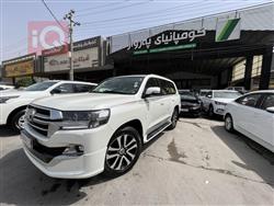 تۆیۆتا لاند کروزەر
